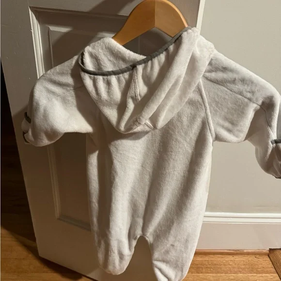 Baby North Face Winter suit 3-6 mos